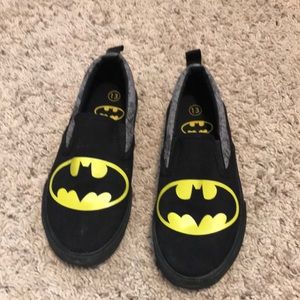 Boys Batman slip on shoes